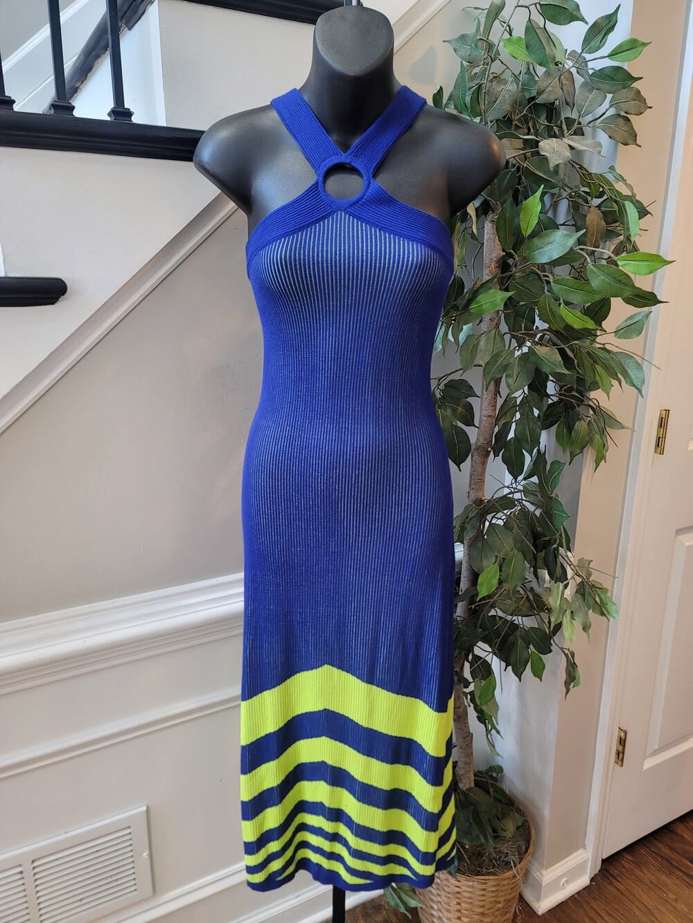 Almost Famous Maxi Dress Women's Size 2X Blue Green Halter Neck Sleeveless